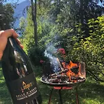 Chalet Apartment - Grande Giardino Privato Al Sole Tutto Il Giorno Апартаменты Ла-Тюйль