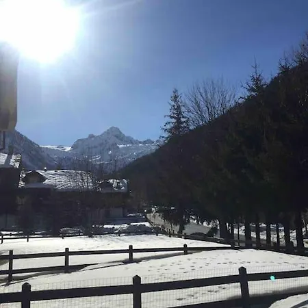 Ampio Giardino Adiacente Piste Sci *