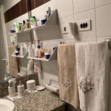 Apartamento Appartamento Ampio Giardino Privato Soleggiato *